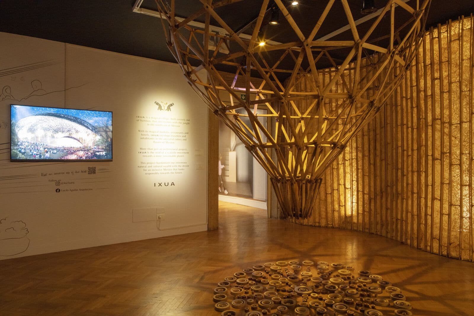 Ixua Time Space Existence - 03-ixua-room7-3.jpg